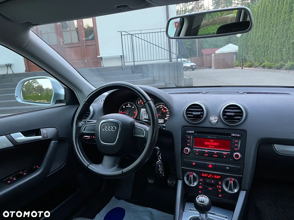 Audi A3 Sportback 2.0 TDI S line Sportpaket plus - 12