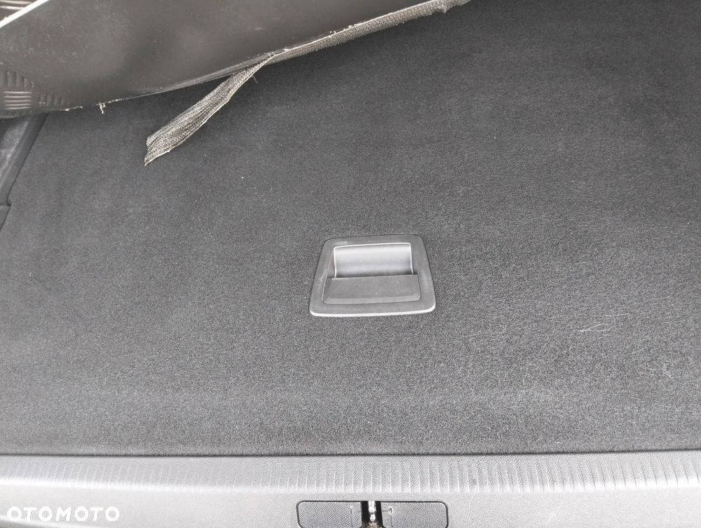 Peugeot 3008 PureTech 130 Stop & Start GPF Allure - 15