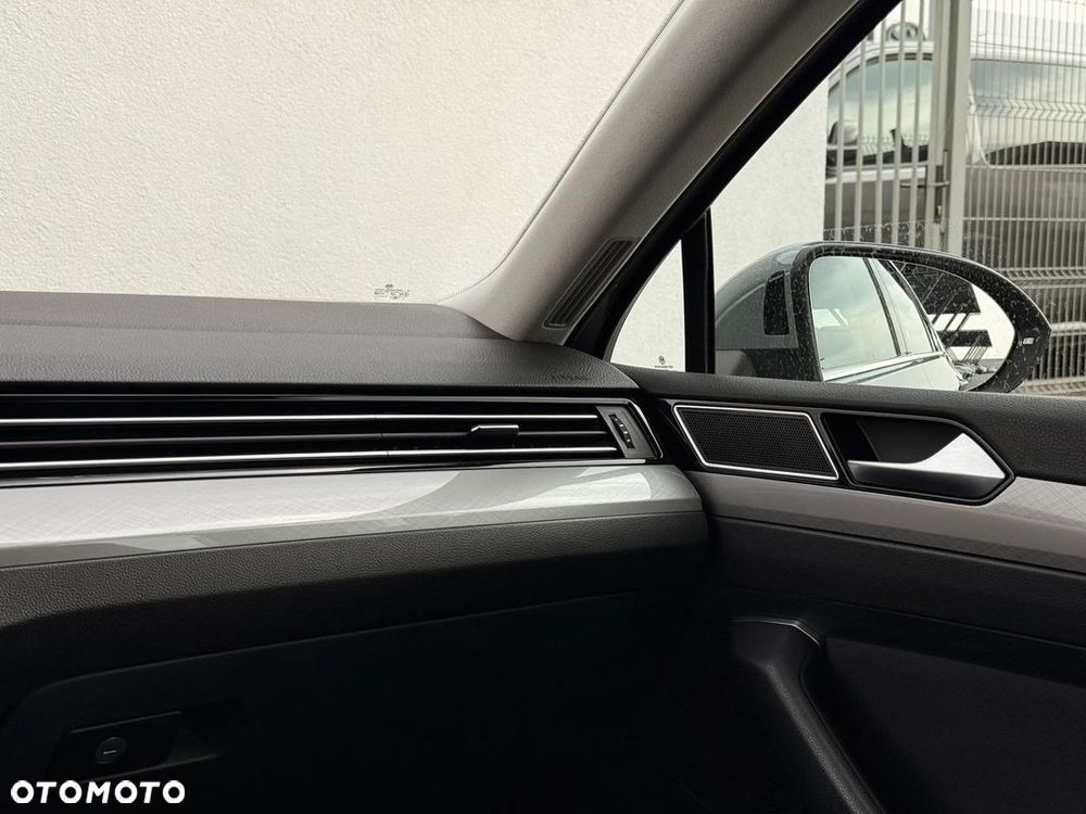 Volkswagen Passat Variant 1.5 TSI EVO Business DSG - 15
