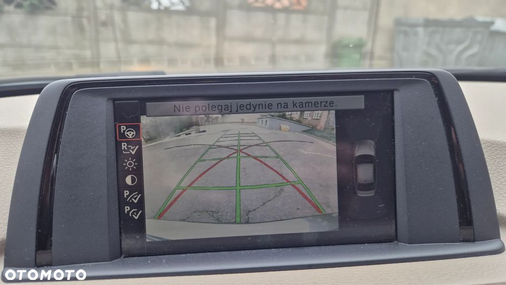 BMW Seria 3 320i - 11