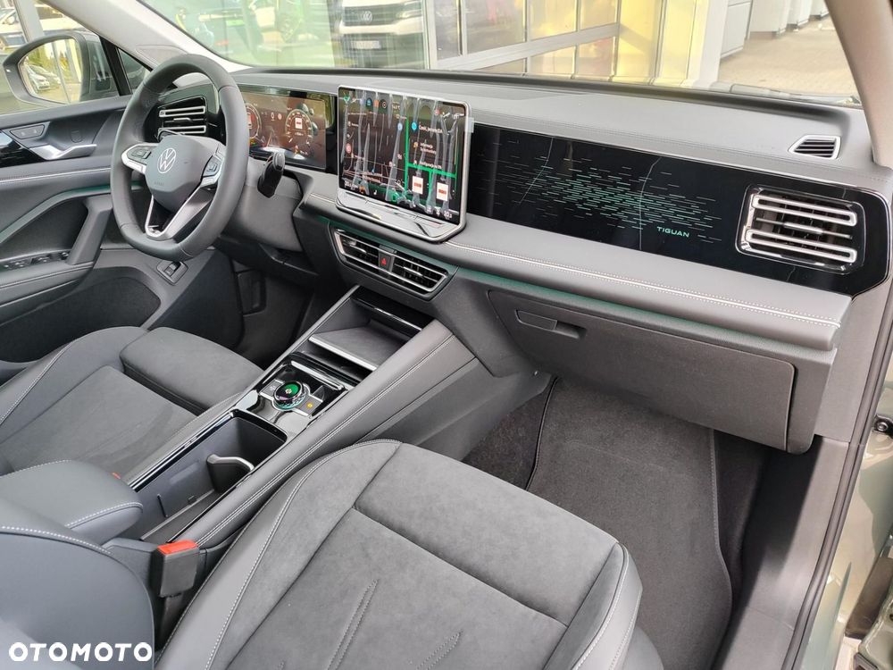 Volkswagen Tiguan - 22