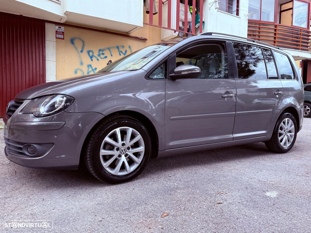 VW Touran 1.9 TDi Highline 7L - 4