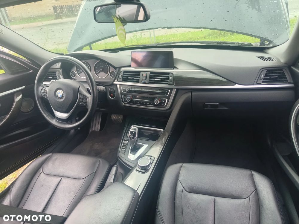 BMW Seria 3 328i Sport-Aut - 21
