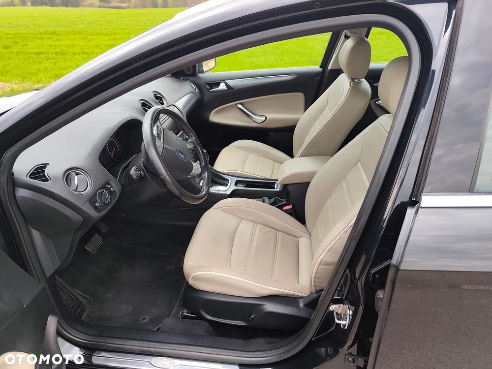 Ford Mondeo 2.0 TDCi Titanium - 13