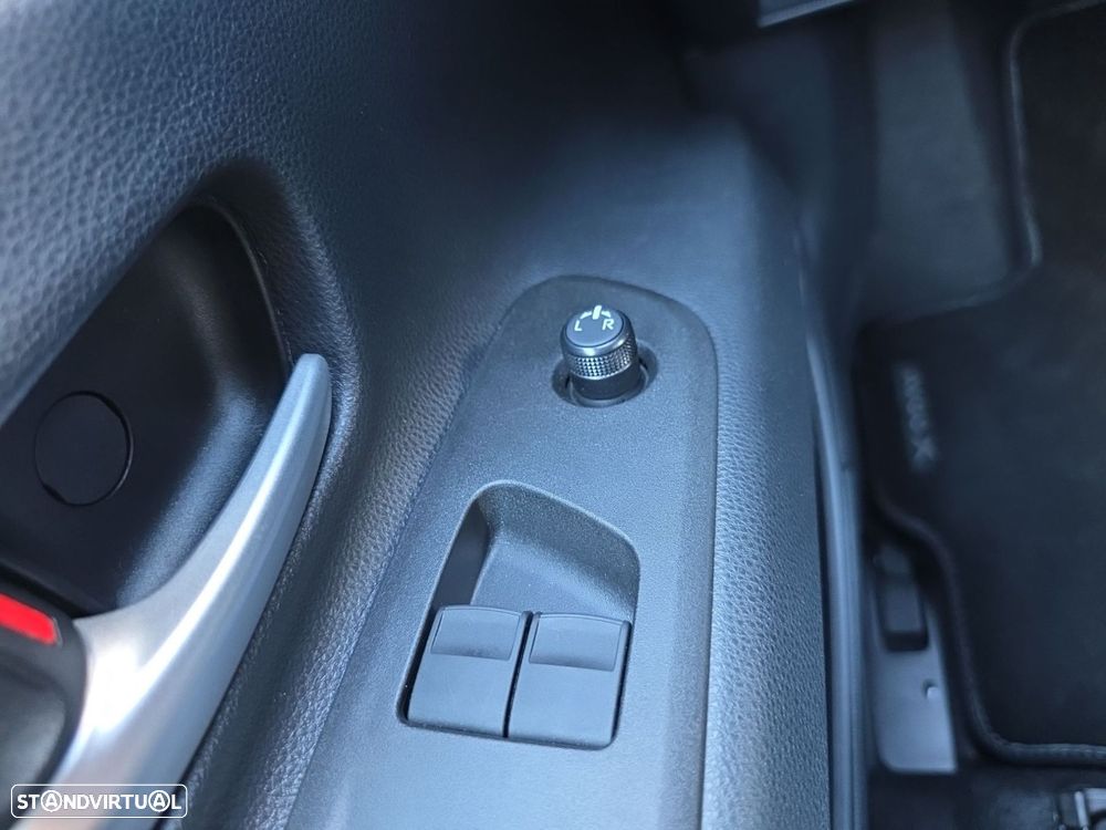 Toyota Aygo X 1.5 Hybrid Envy - 27