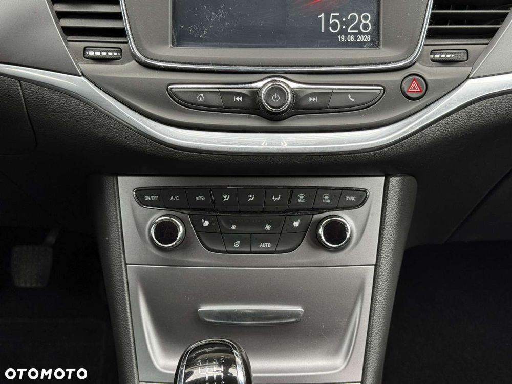 Opel Astra 1.4 Turbo Innovation - 29