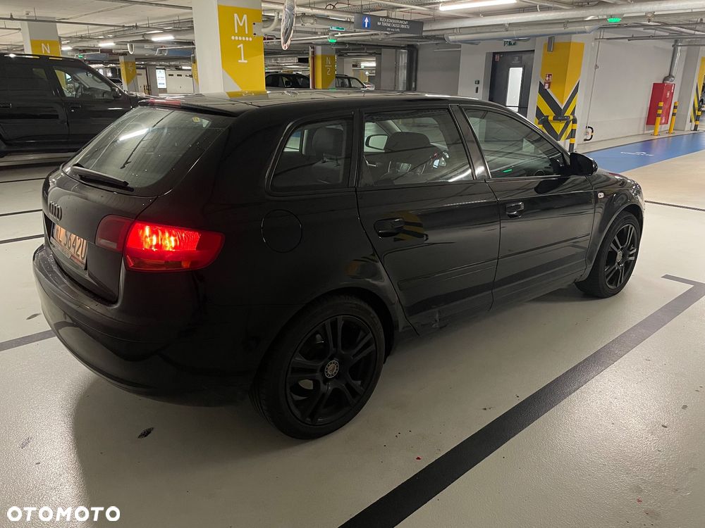 Audi A3 Sportback 1.6 FSI Ambition - 5