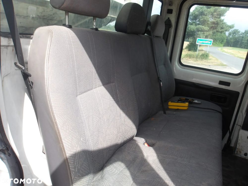 Ford Transit - 17