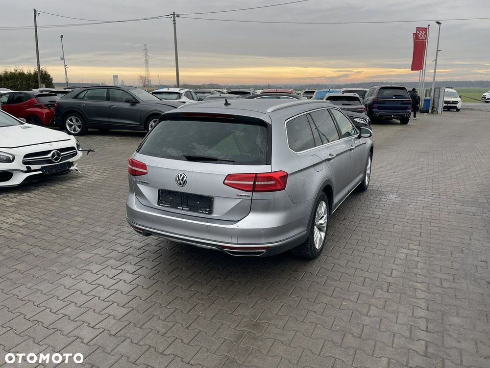 Volkswagen Passat Alltrack 2.0 TDI SCR DSG 4Motion - 2
