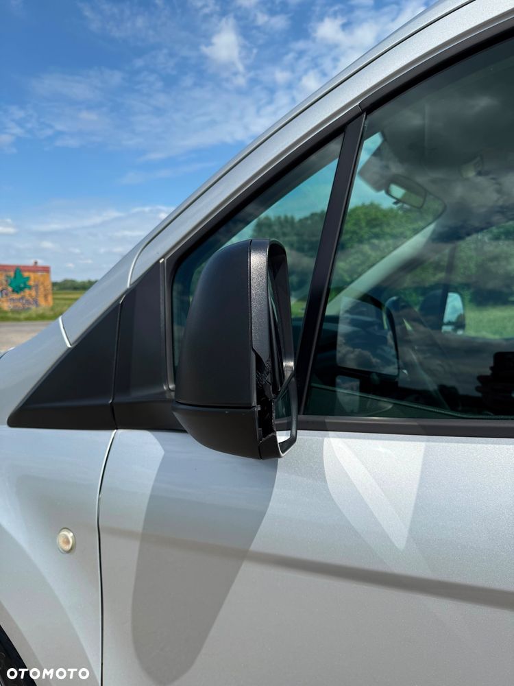 Ford Tourneo Connect 1.5 TDCi Trend - 19