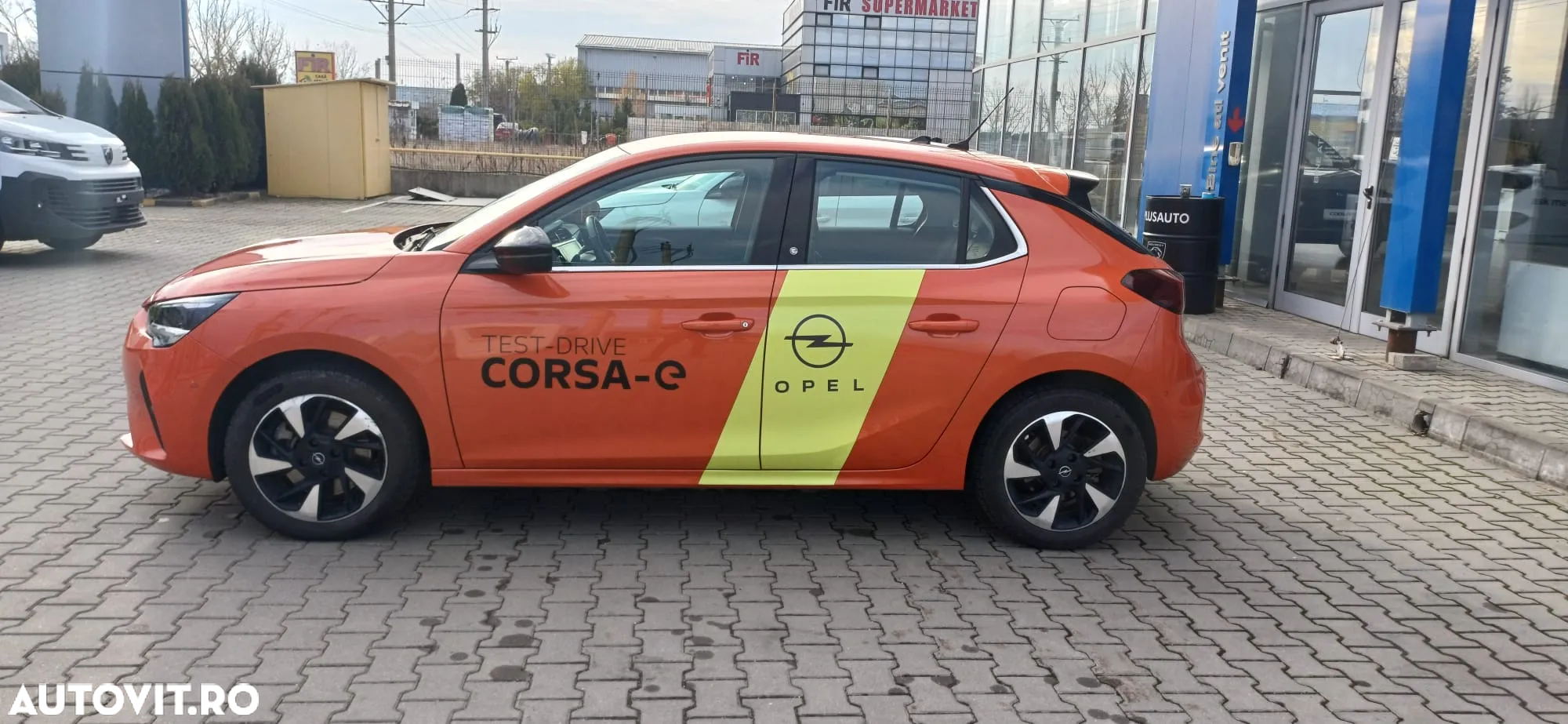 Opel Corsa e Elegance - 4