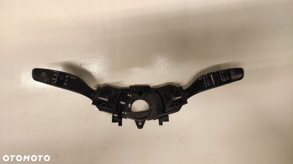 WŁĄCZNIK PRZEŁĄCZNIK ZESPOLONY MANETKI HYUNDAI TUCSON II 15-18 93403-D3950 - 1