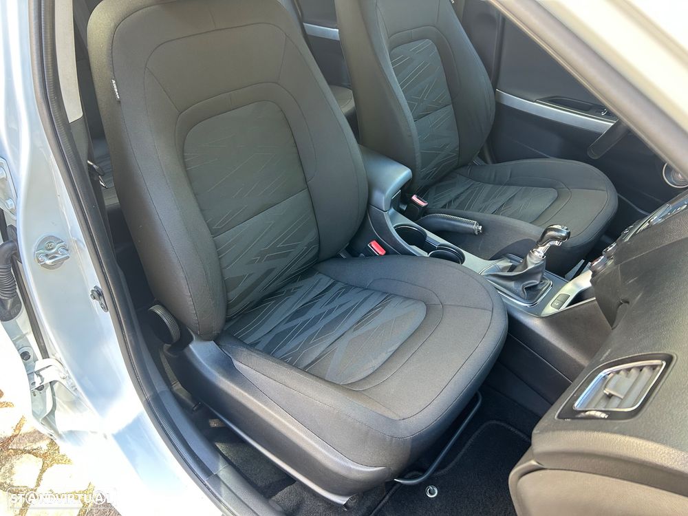 Kia Ceed - 16