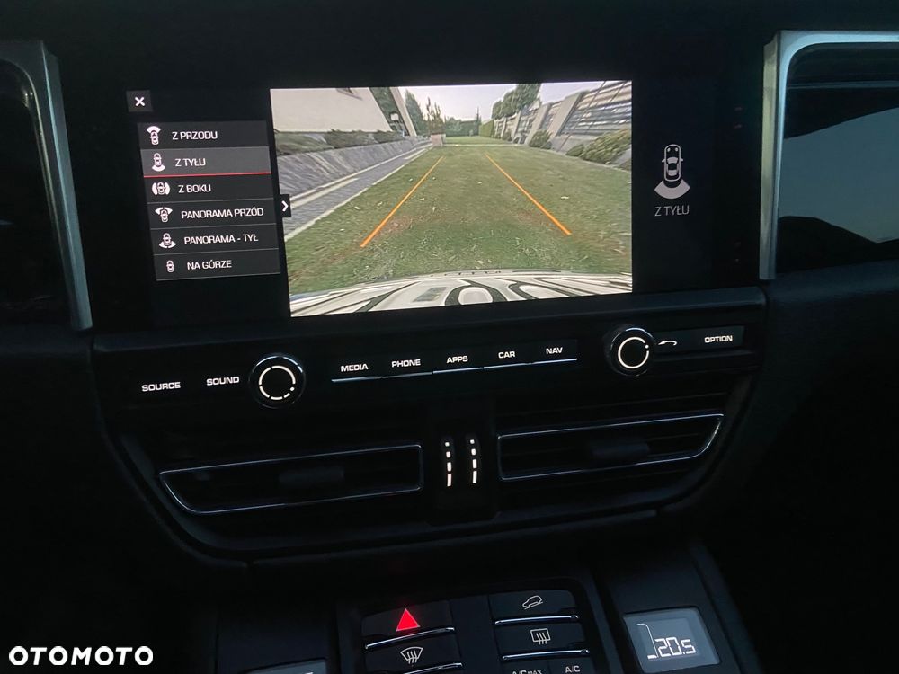 Porsche Macan S - 19