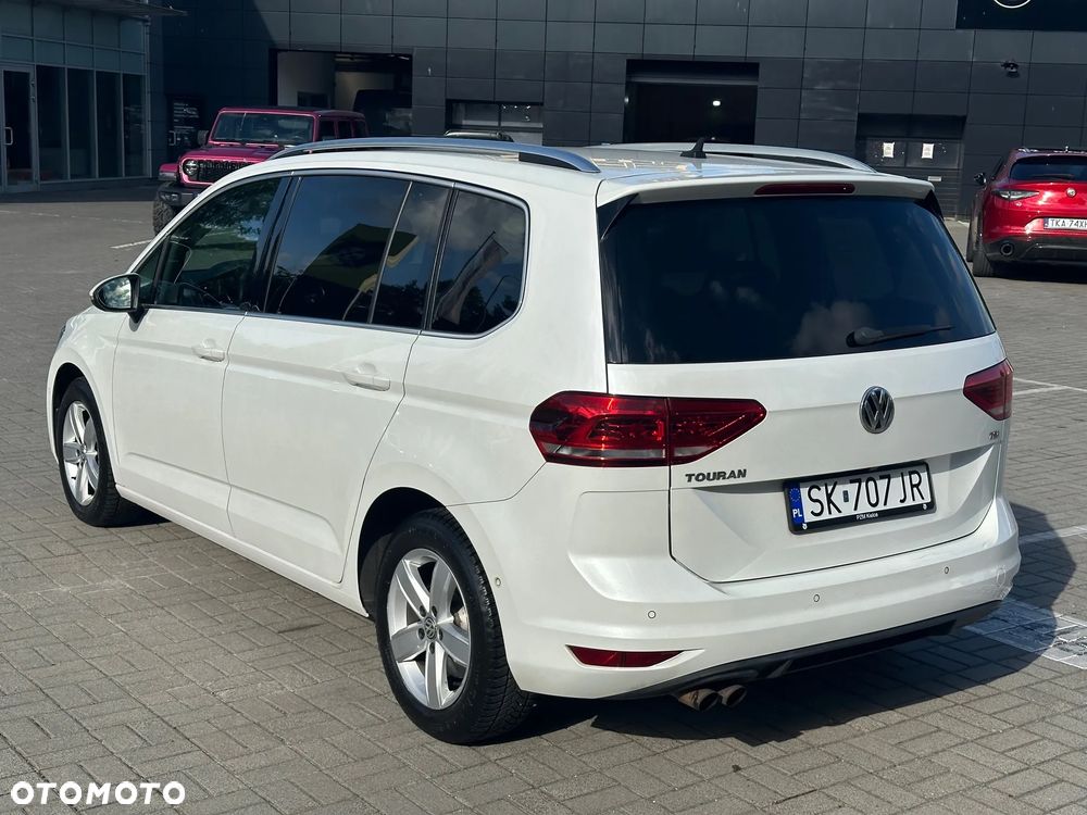 Volkswagen Touran 1.8 TSI BMT Highline DSG - 4