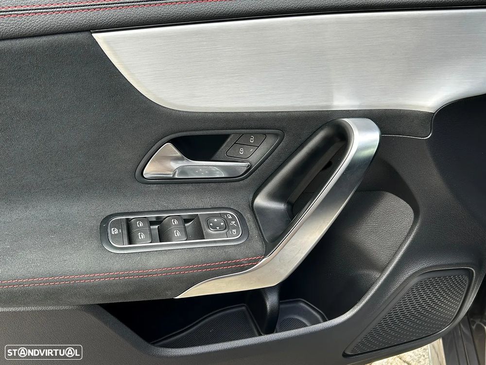 Mercedes-Benz CLA 180 d Shooting Brake AMG Line Aut. - 24