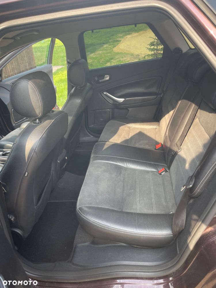 Ford Mondeo 2.0 TDCi Titanium S - 12