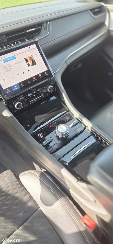 Jeep Grand Cherokee 5.7 V8 Overland - 31