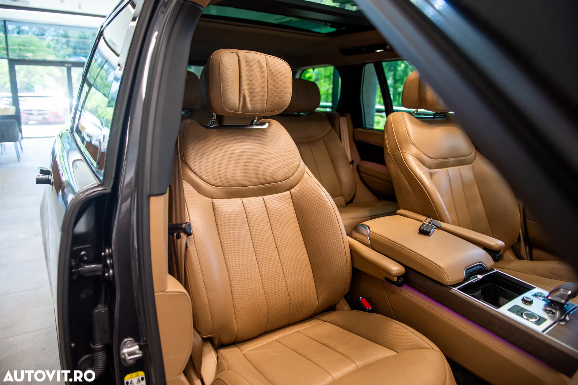 Land Rover Range Rover - 24