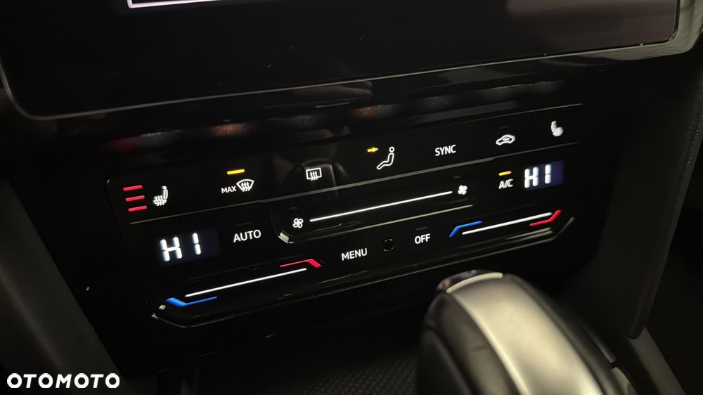 Volkswagen Passat Variant 1.5 TSI EVO Business DSG - 23