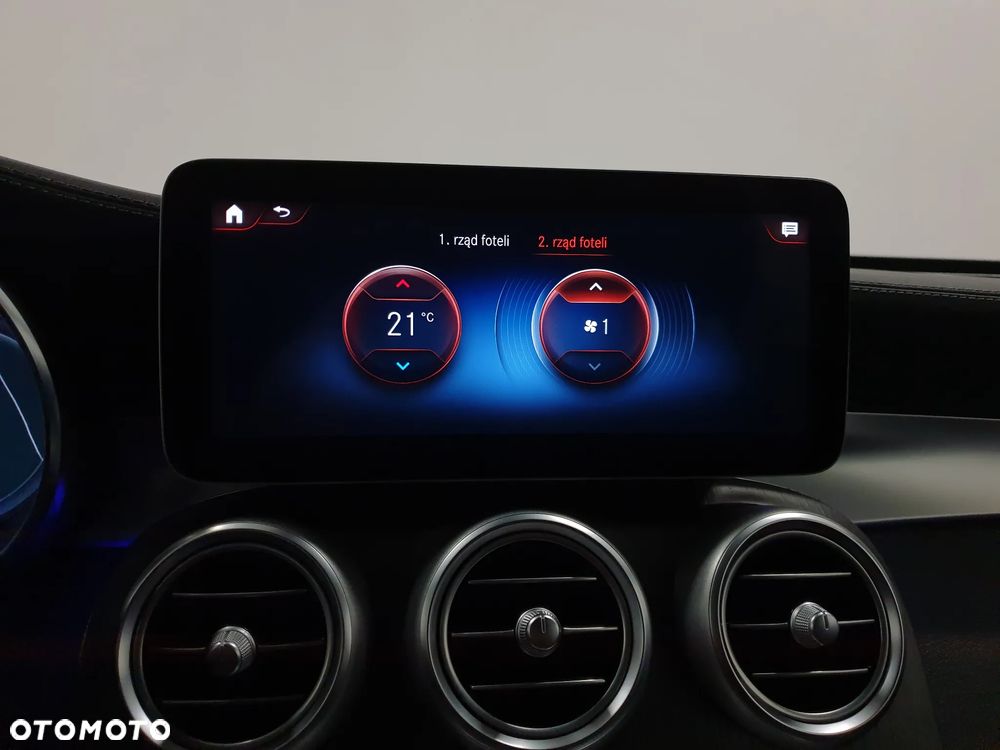 Mercedes-Benz GLC 300 d 4Matic 9G-TRONIC AMG Line Plus - 21