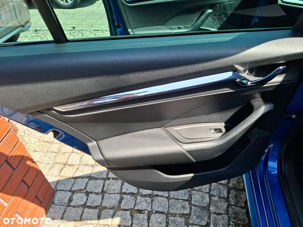 Skoda Octavia 1.5 TSI ACT Sportline - 36