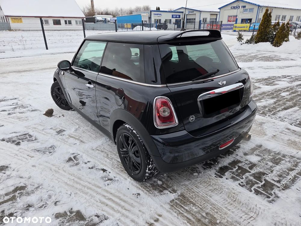 MINI Cooper Seven - 4