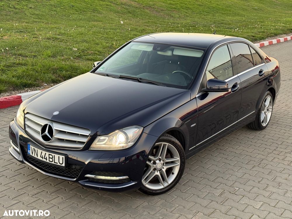 Mercedes-Benz C 200 T (BlueEFFICIENCY) 7G-TRONIC Avantgarde - 1