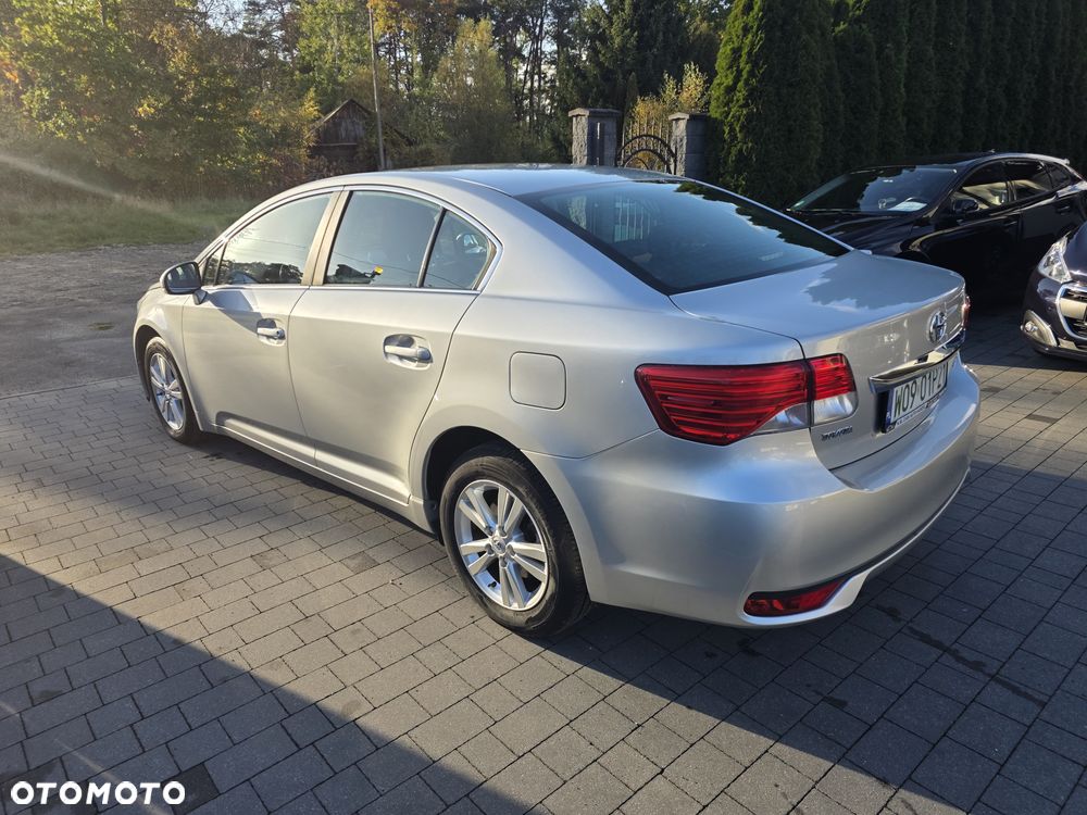 Toyota Avensis 2012 photo 5