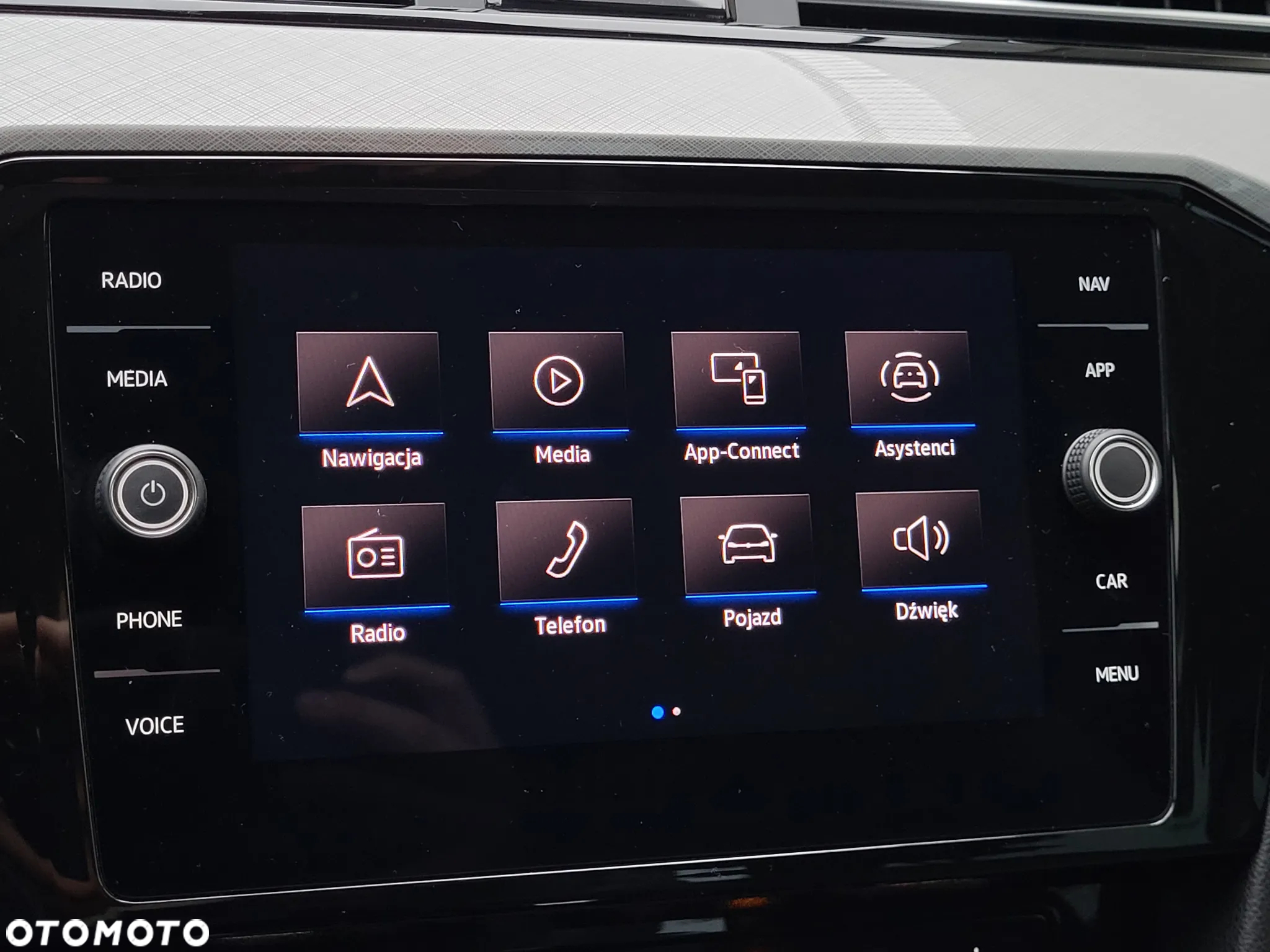 Volkswagen Passat - 19