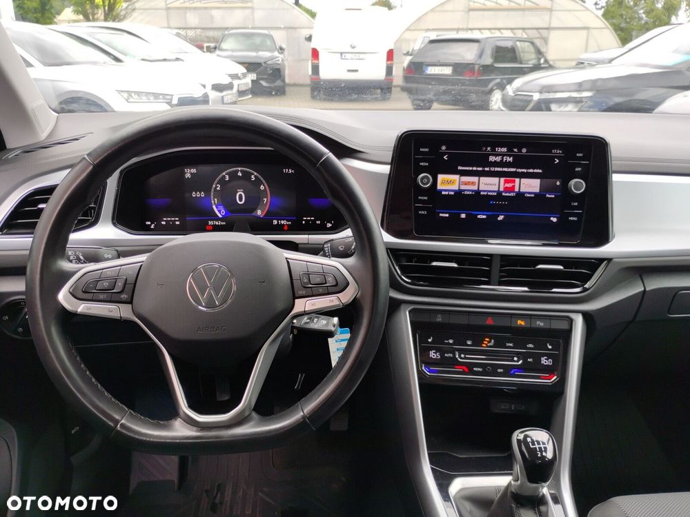 Volkswagen T-Roc - 19