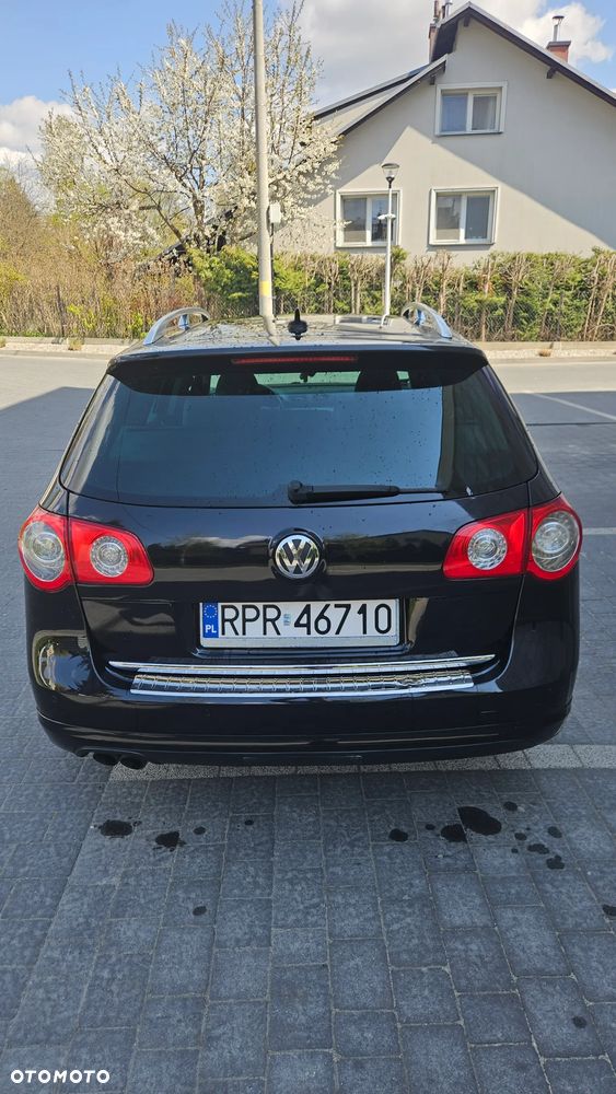 Volkswagen Passat 2.0 TDI Comfortline R-Style - 8