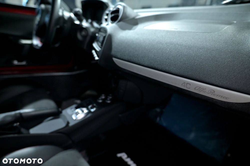 Alfa Romeo 4C 1750 TBi TCT - 17