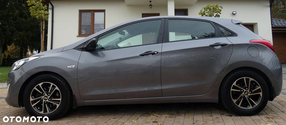 Hyundai i30 1.4 Comfort - 11