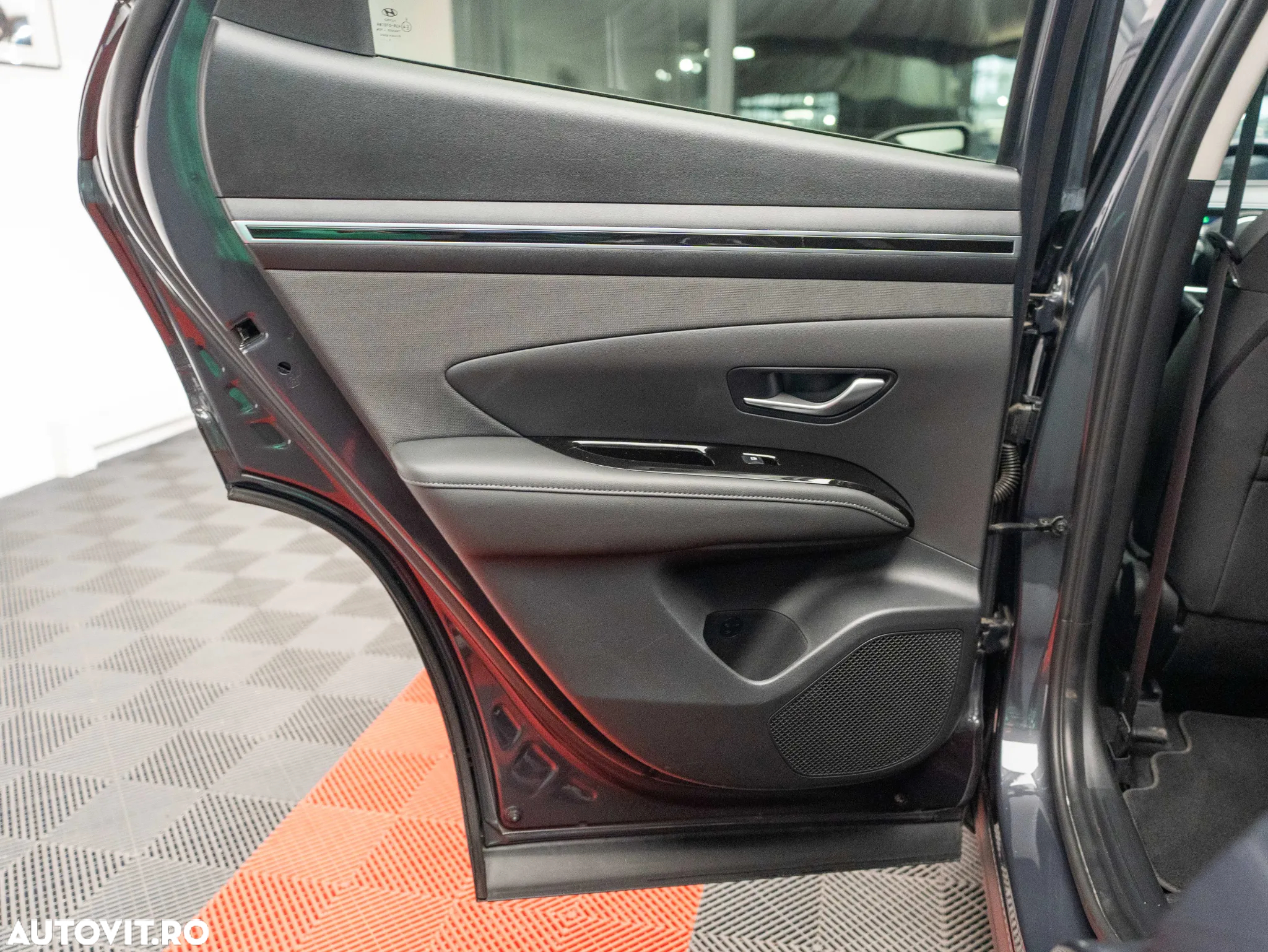 Hyundai Tucson HEV 1.6 l 230 CP 4WD 6AT Style+ - 14