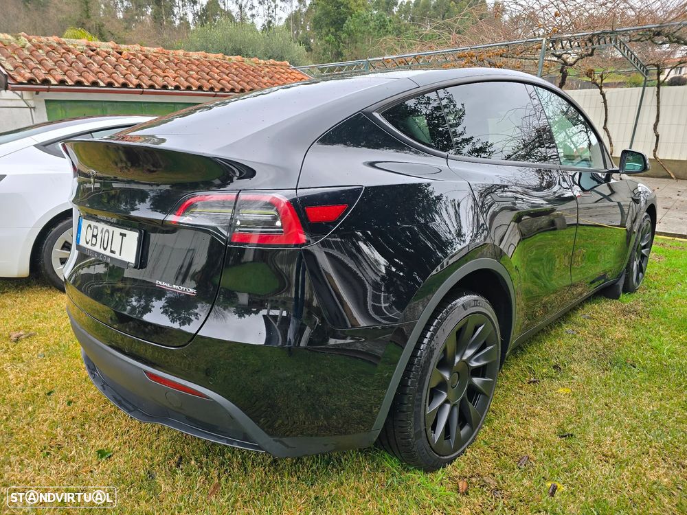 Tesla Model Y Long Range Dual Motor AWD - 5