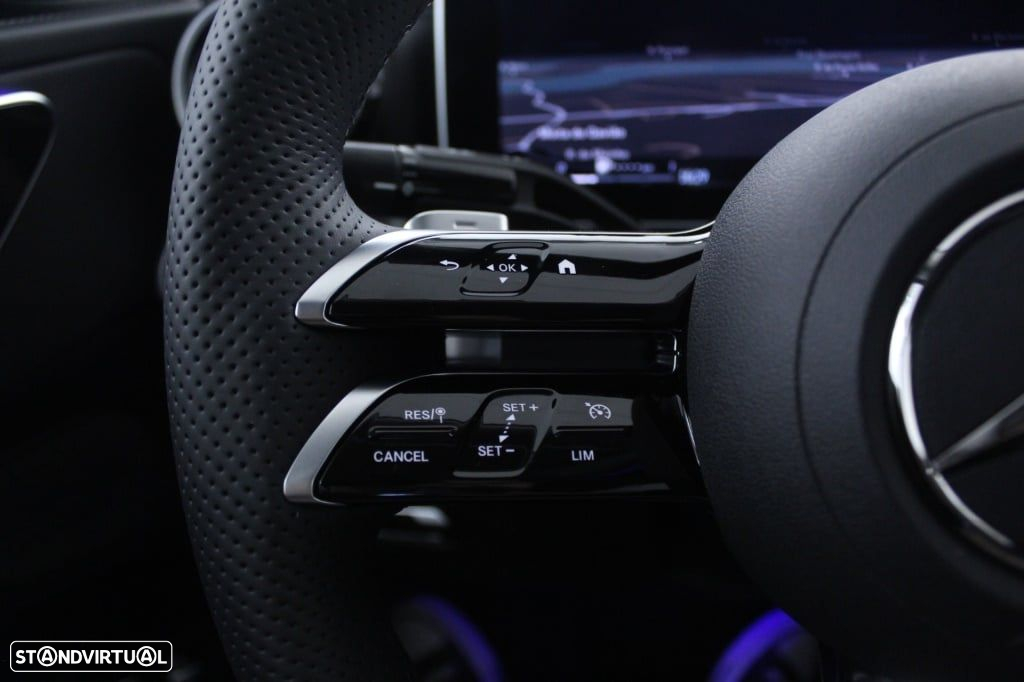 Mercedes-Benz C 300 e AMG Line - 22