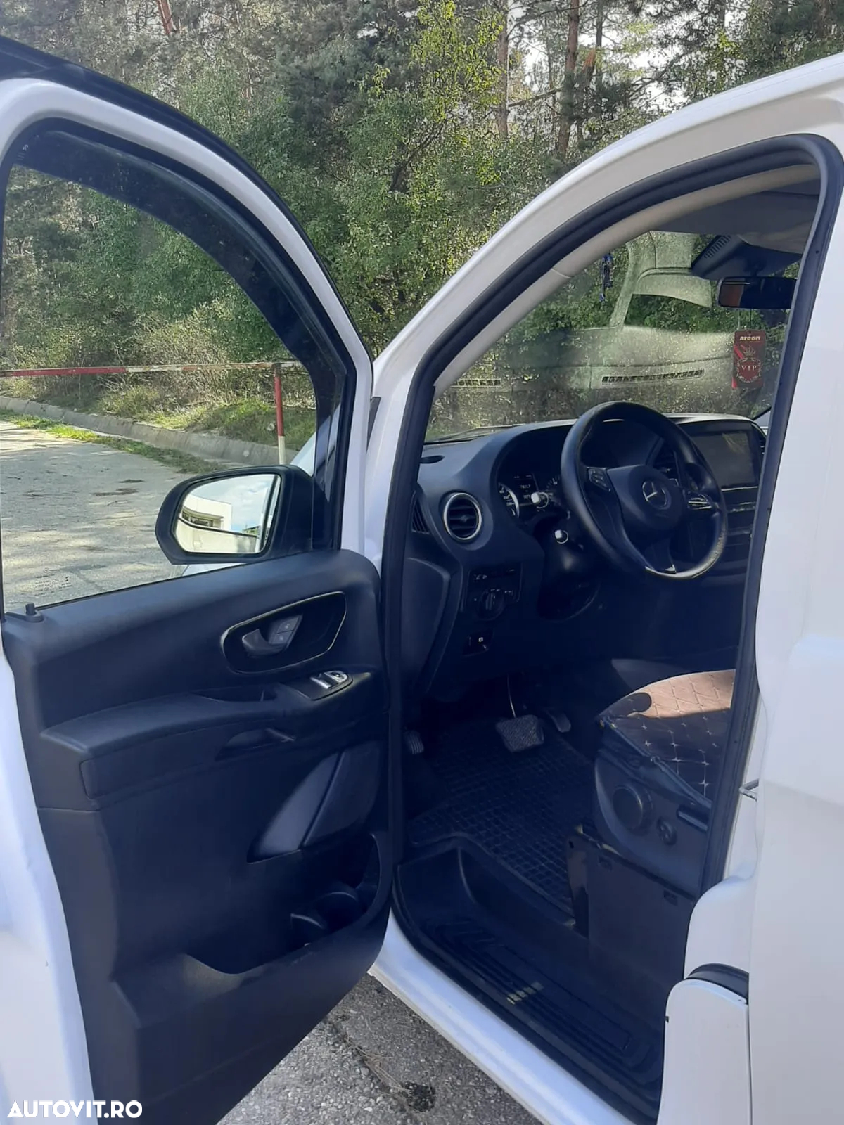 Mercedes-Benz Vito - 9
