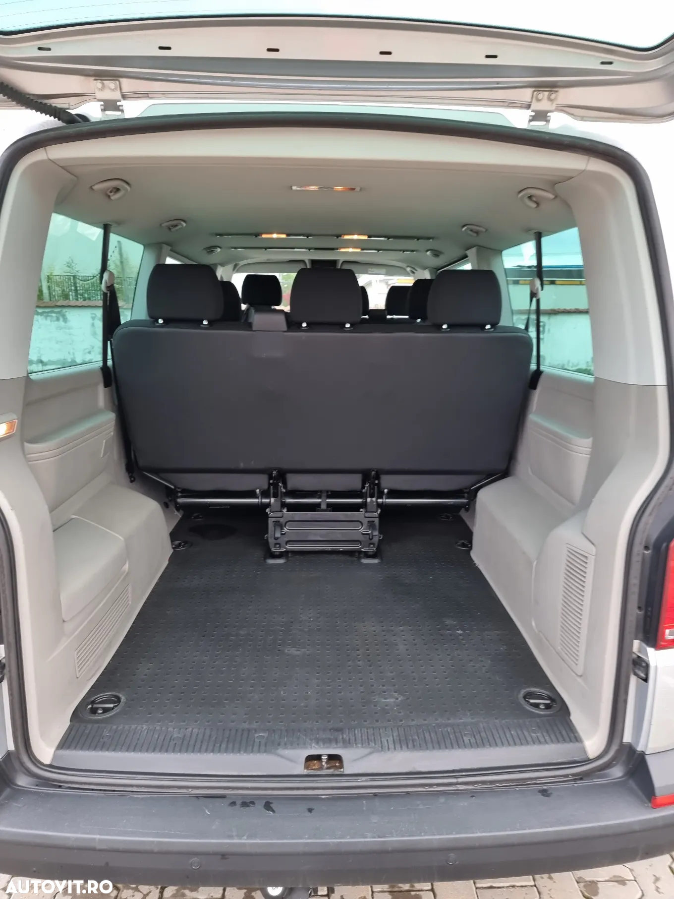 Volkswagen Caravelle T6 2.0 TDI KR Comfortline DSG - 13