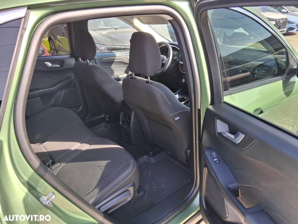 FORD Kuga 2024 — imagine 8