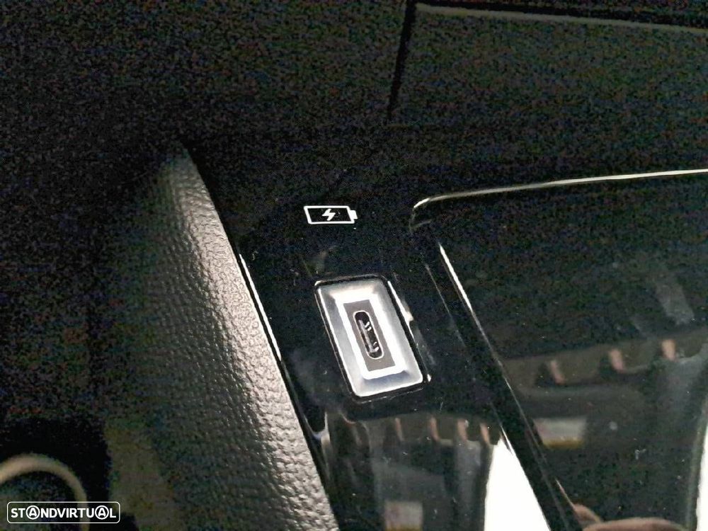 Peugeot 2008 1.2 Hybrid Allure e-DCS6 - 10