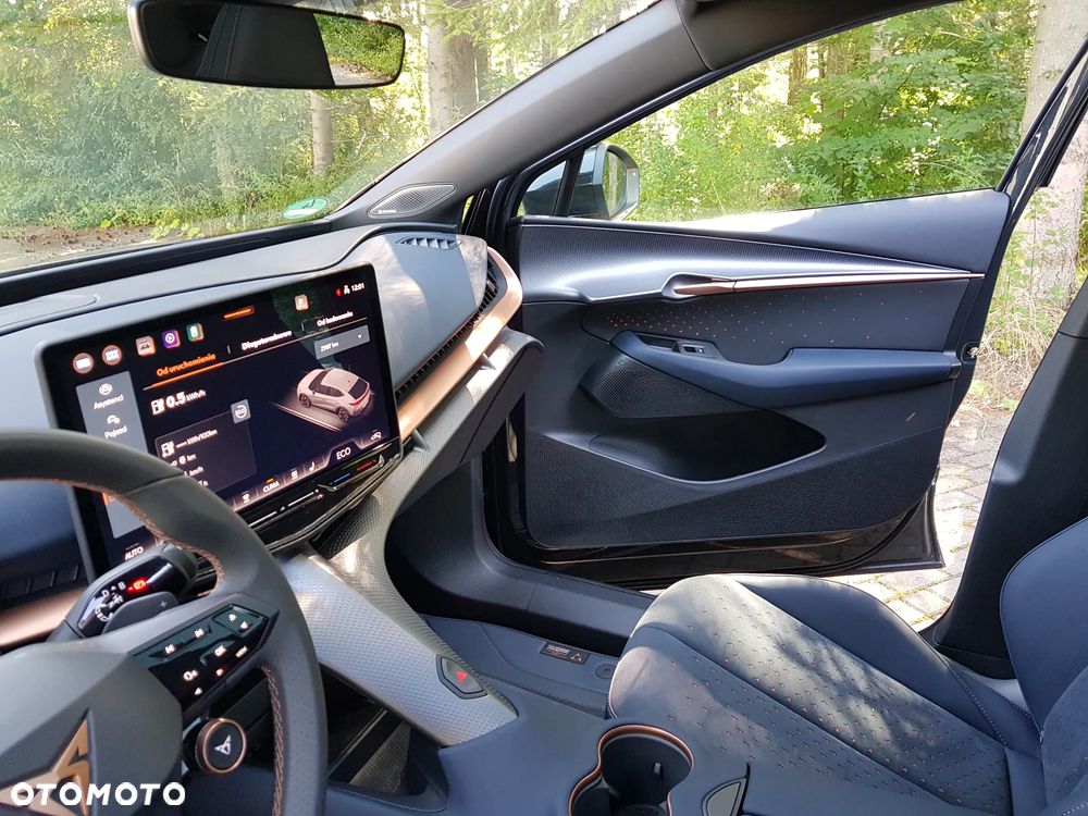 Cupra Tavascan - 25