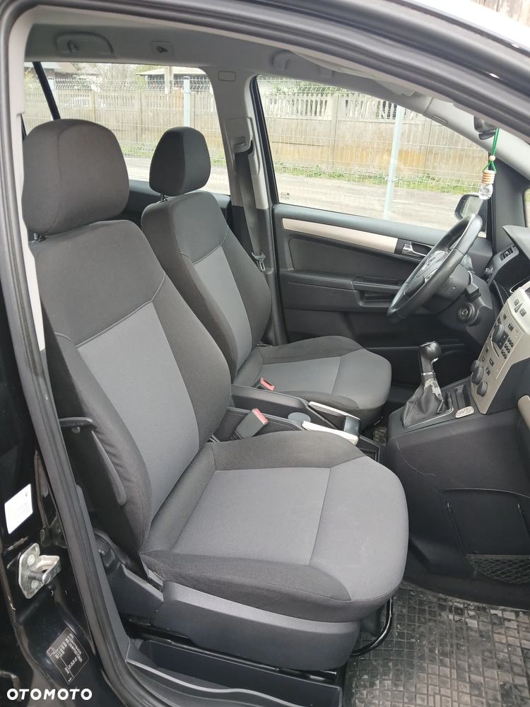 Opel Zafira 1.8 - 16