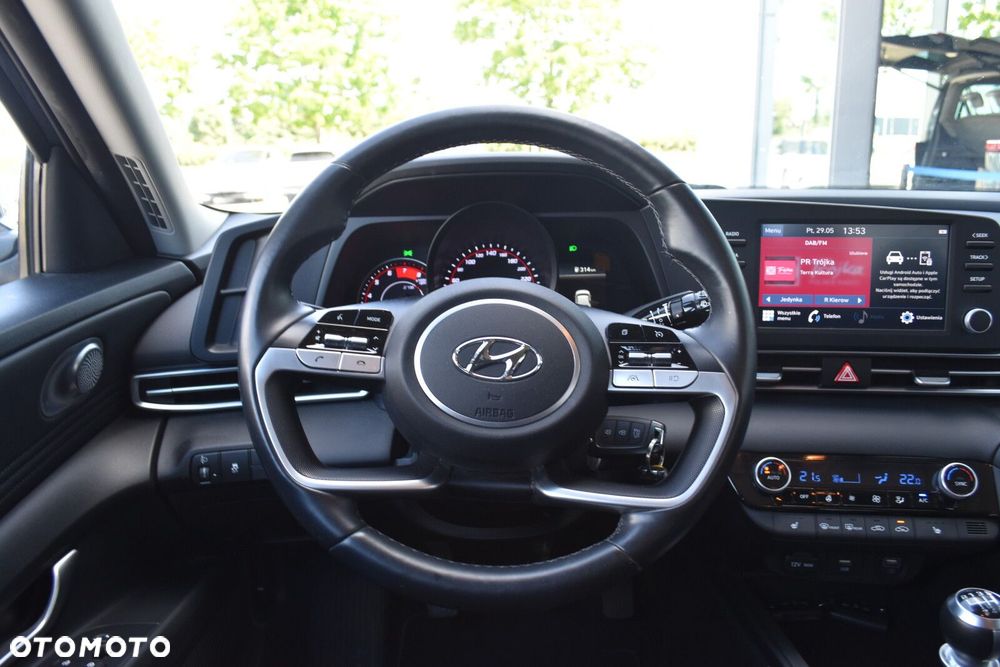 Hyundai Elantra 1.6 Smart - 12