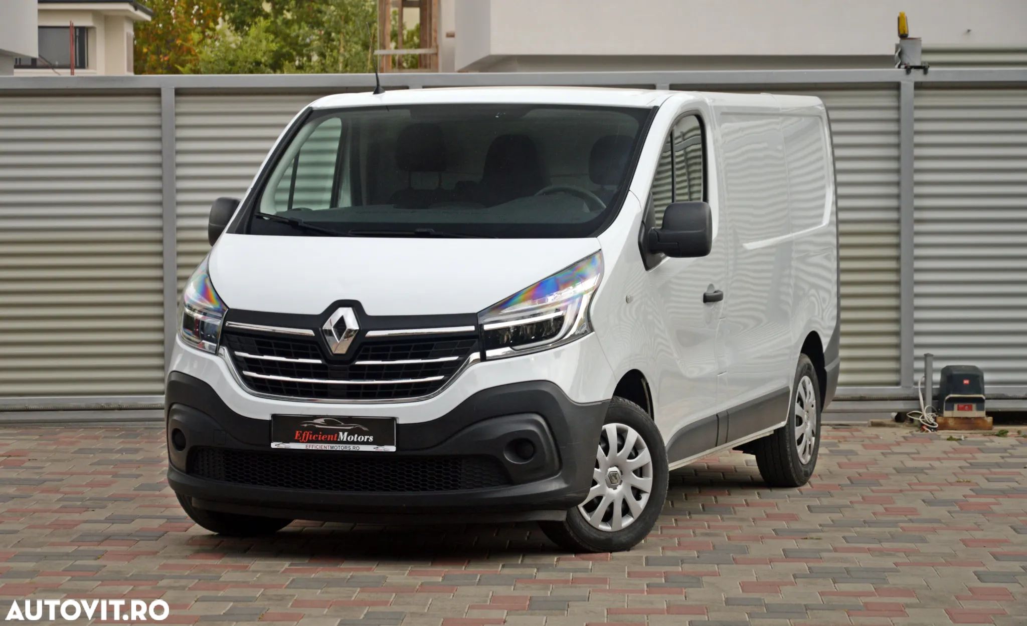 Renault Trafic - 1