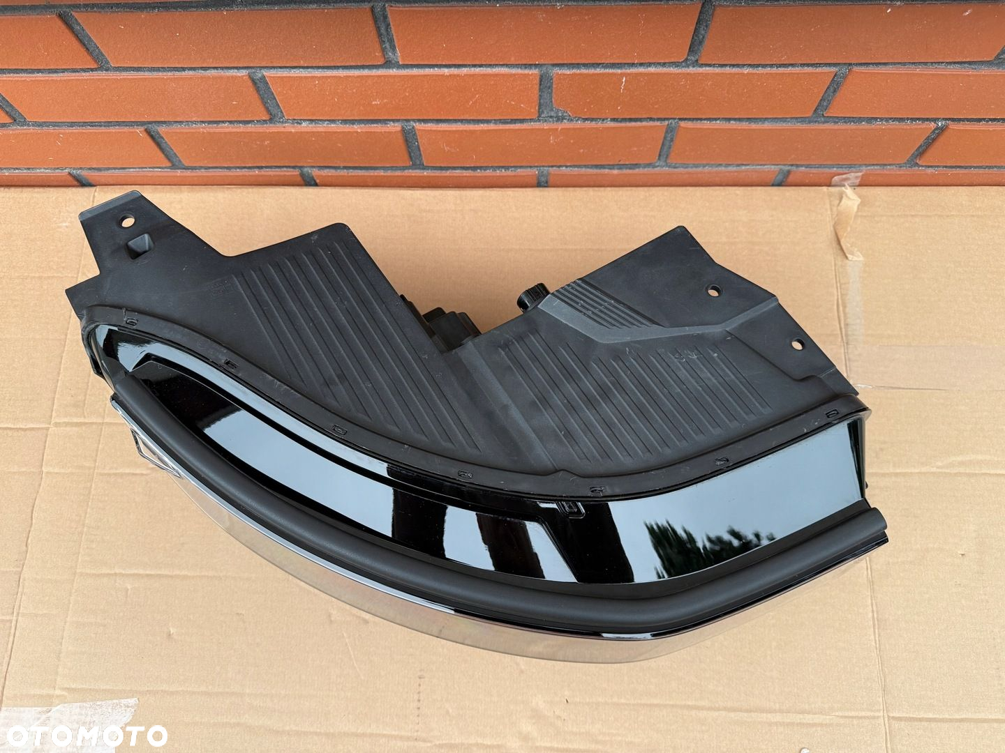 Hyundai IoniQ 5 V 21- lampa full led prawa kompletna ideal zielona wtyczka - 4