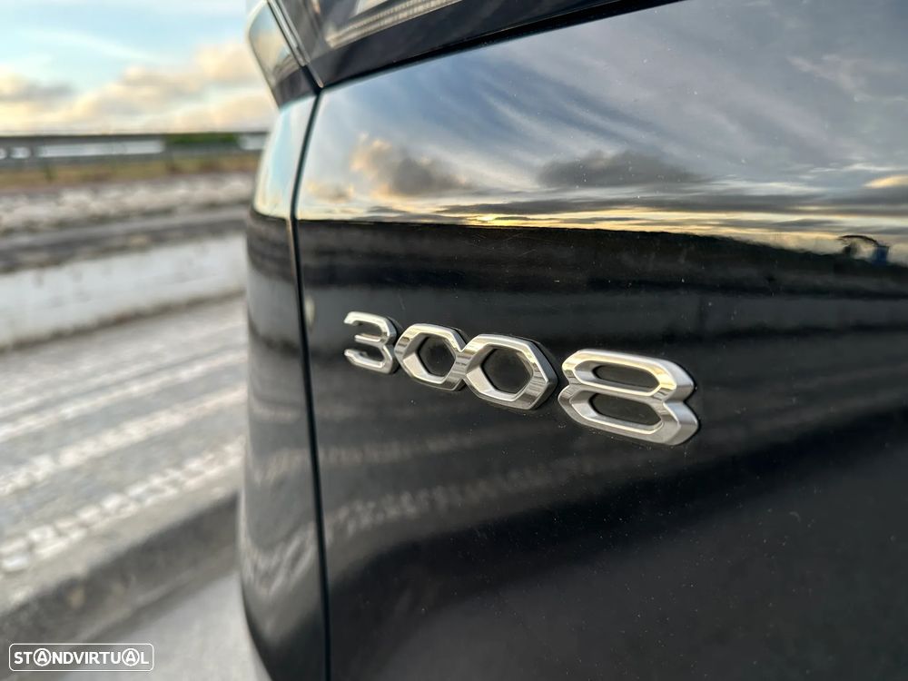 Peugeot 3008 1.6 Hybrid4 GT e-EAT8 - 47