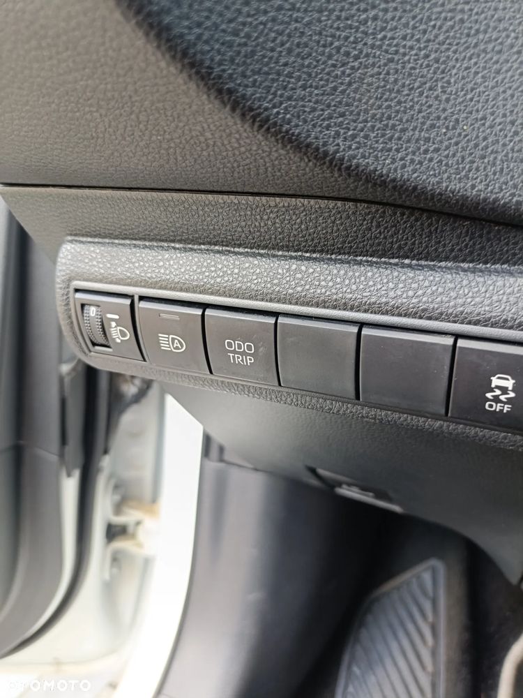 Toyota Corolla 1.8 Hybrid Comfort - 15