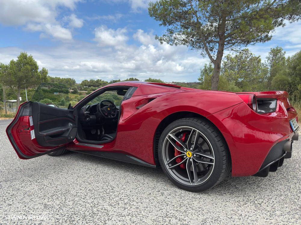 Ferrari 488 Spider - 5