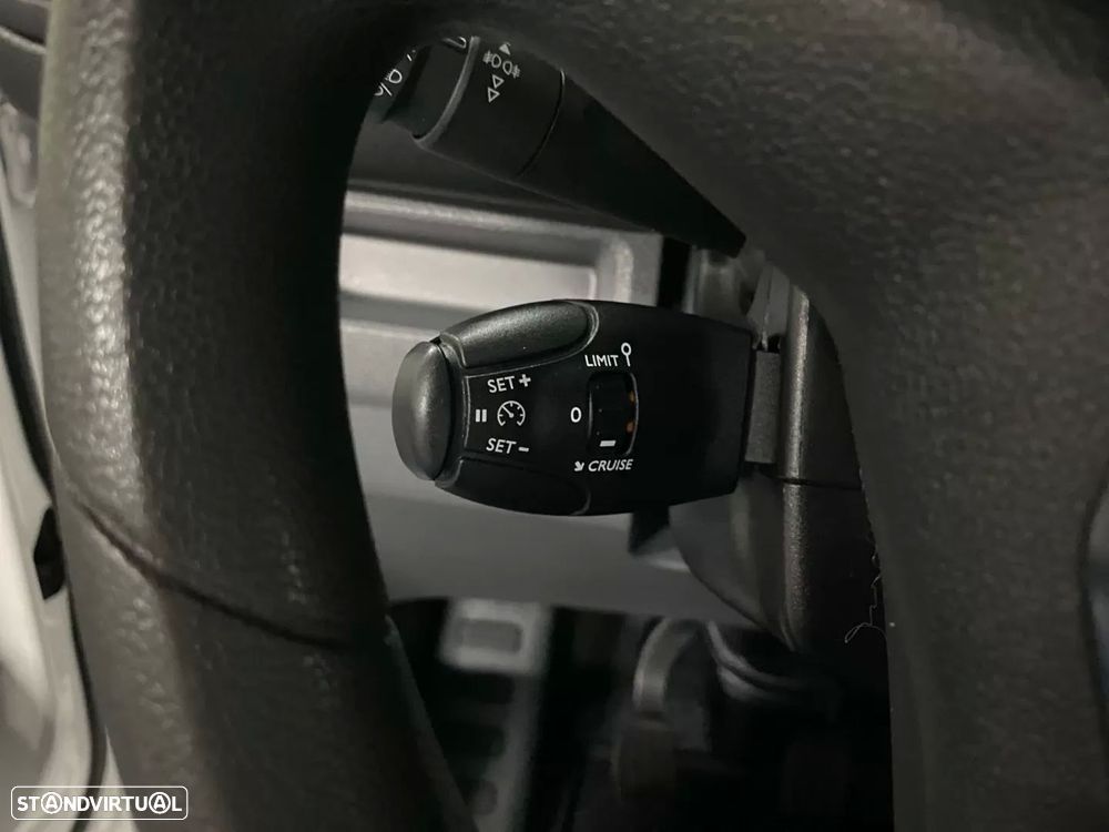 Opel Vivaro 2.0 CDTI Iva dedutivel - 17